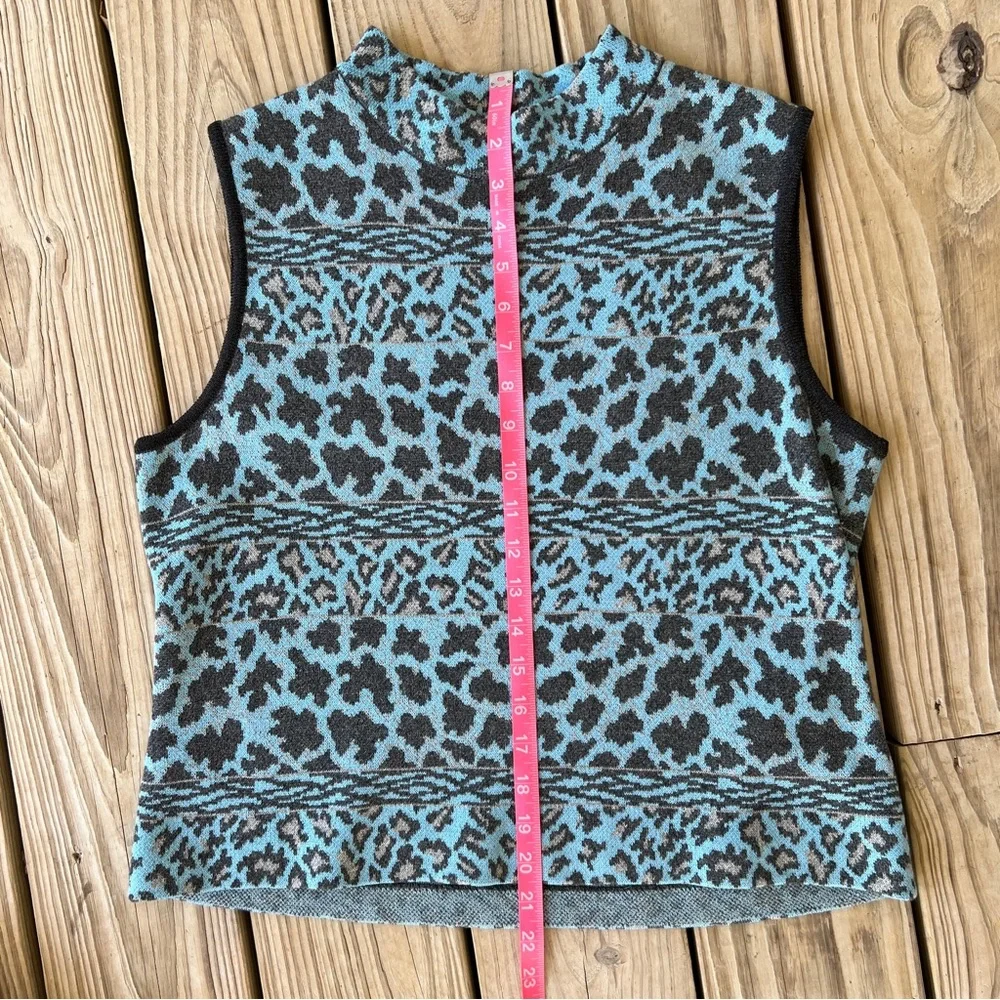 St John vintage mock neck leopard sleeveless sweater Santana M blue gray
